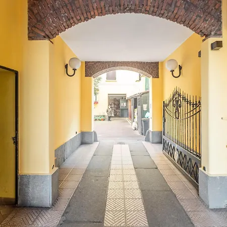 Guesthost - Porta Romana Tiny * Milano