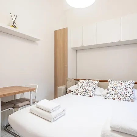 Apartamento Guesthost - Porta Romana Tiny *